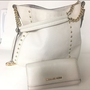 Michael Kors Purse/wallet